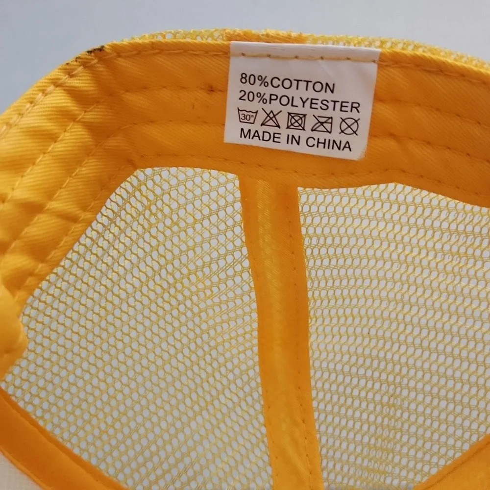 SMILEY Mesh Trucker Hat Yellow